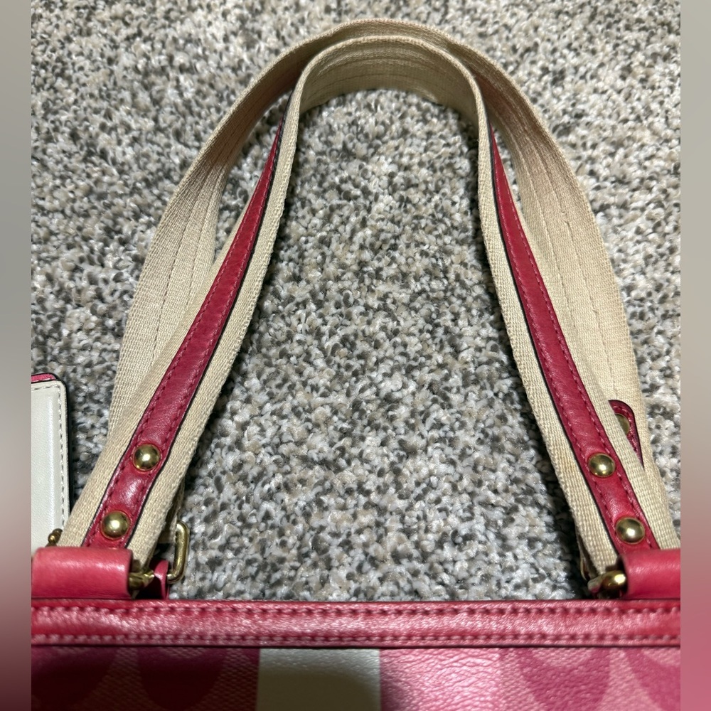 Y2K Vintage Coach Pink Heritage Stripe Signature Tote from 2008 - Picture 9 of 10